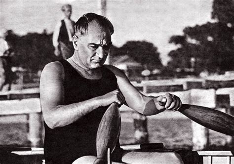 Atatürk spor yaparken